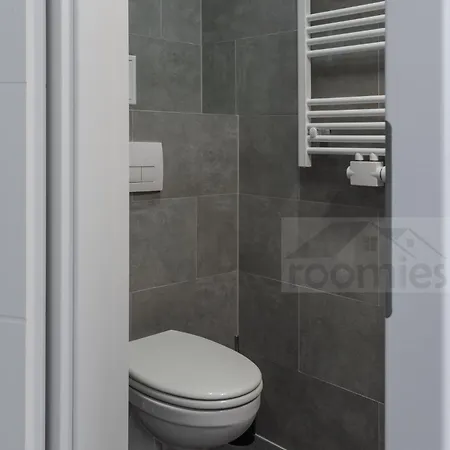 Roomies Centre Gare Guest house