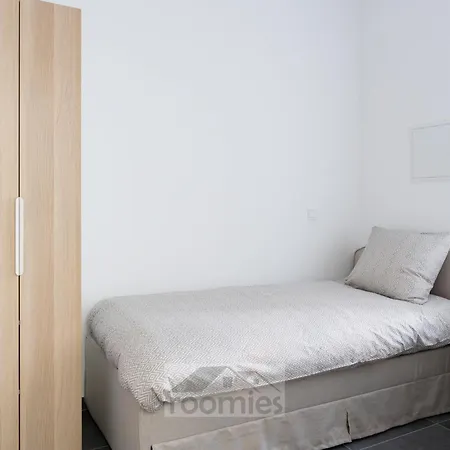 Roomies Centre Gare Luxembourg By