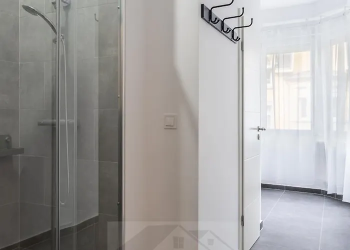 Penzion Roomies Centre Gare 3*