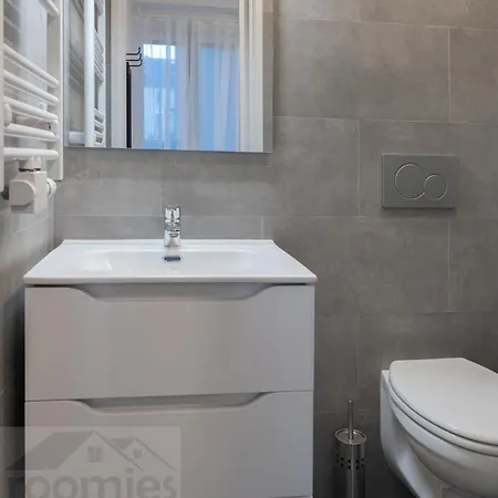Roomies Centre Gare Luxembourg By